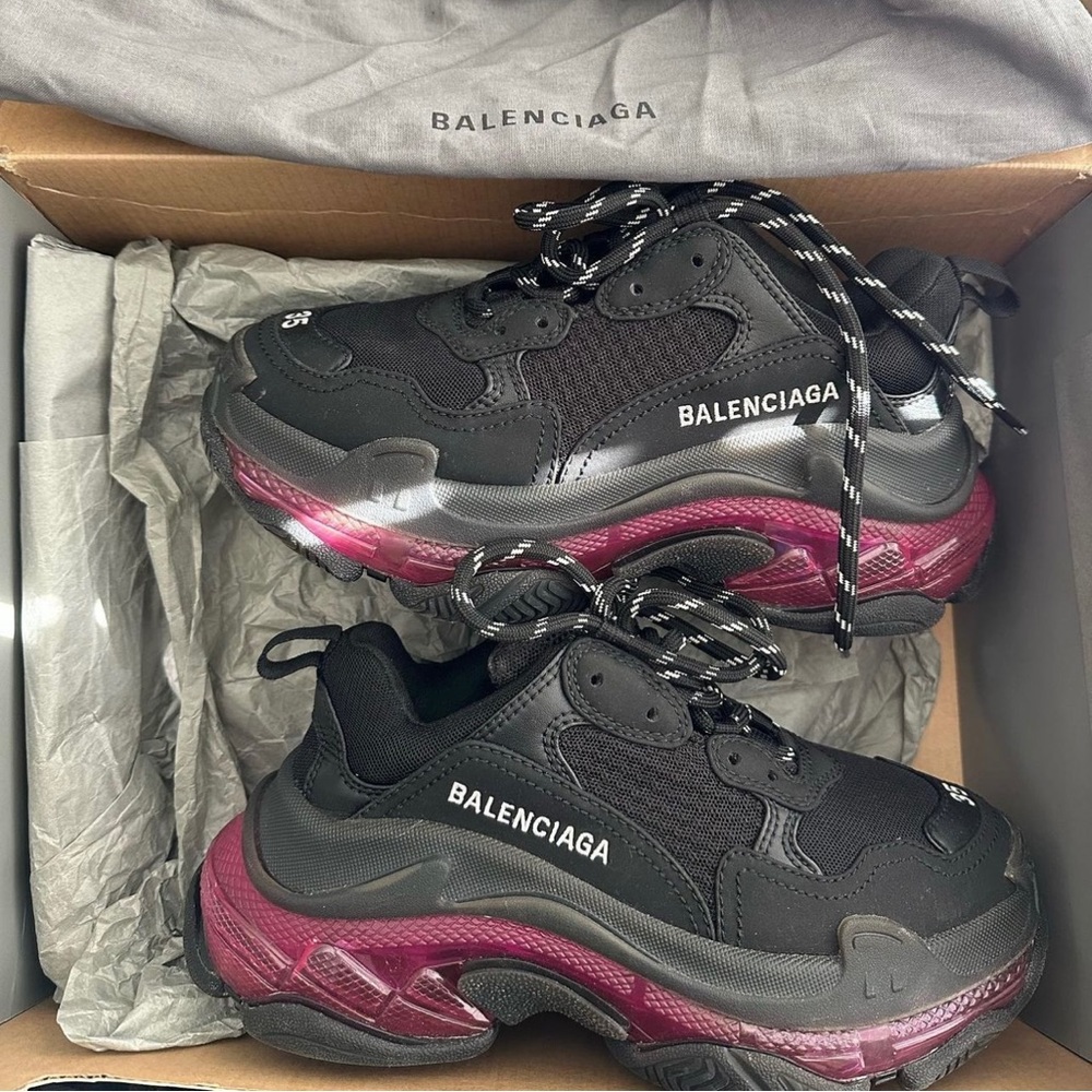 Balenciaga Triple S (35)